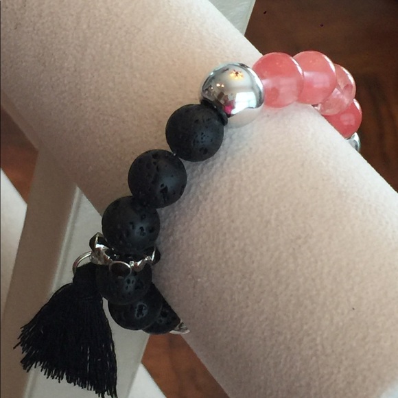 Trendy Tassel Black Lava Diffuser Bracelet - Picture 5 of 5