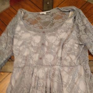 EUC Annalee + hope Grey lace tunic Sz L