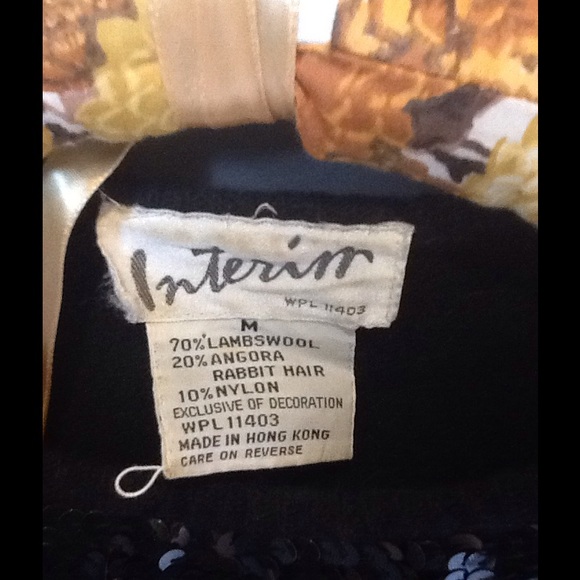 Vintage lambs wool sweater - Picture 2 of 2