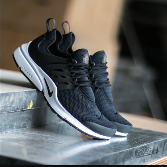 NWT Nike Air Presto Black WMNS - Picture 5 of 7