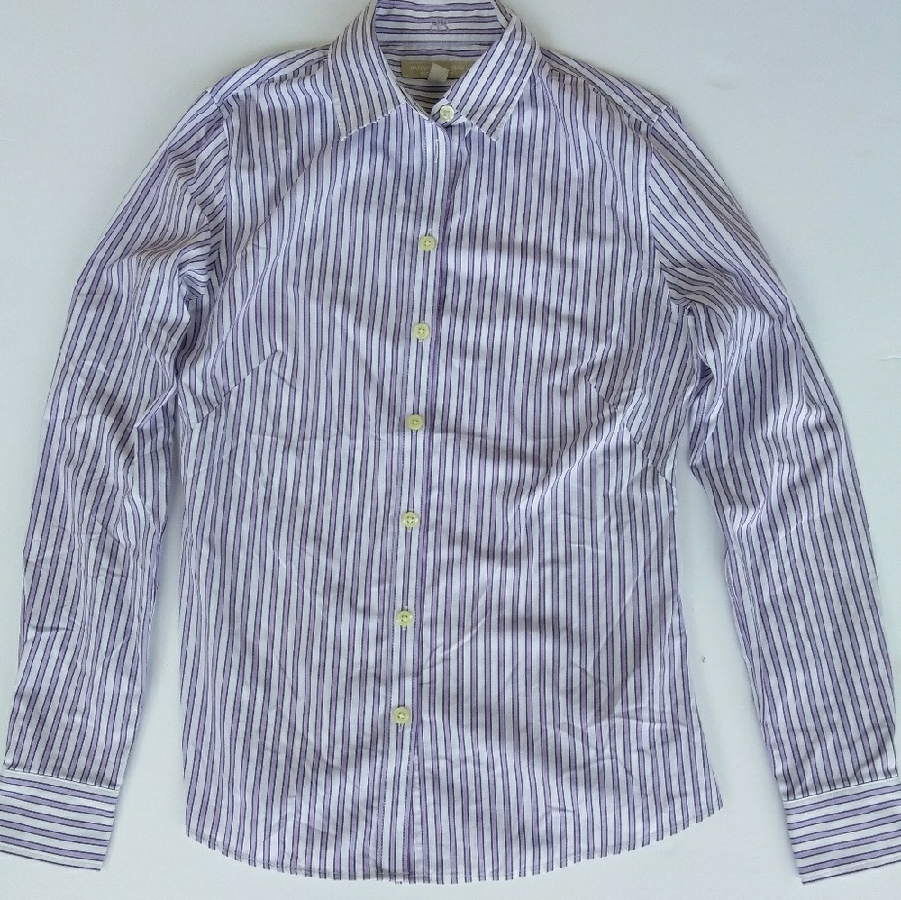 Banana Republic fitted long sleeved blouse