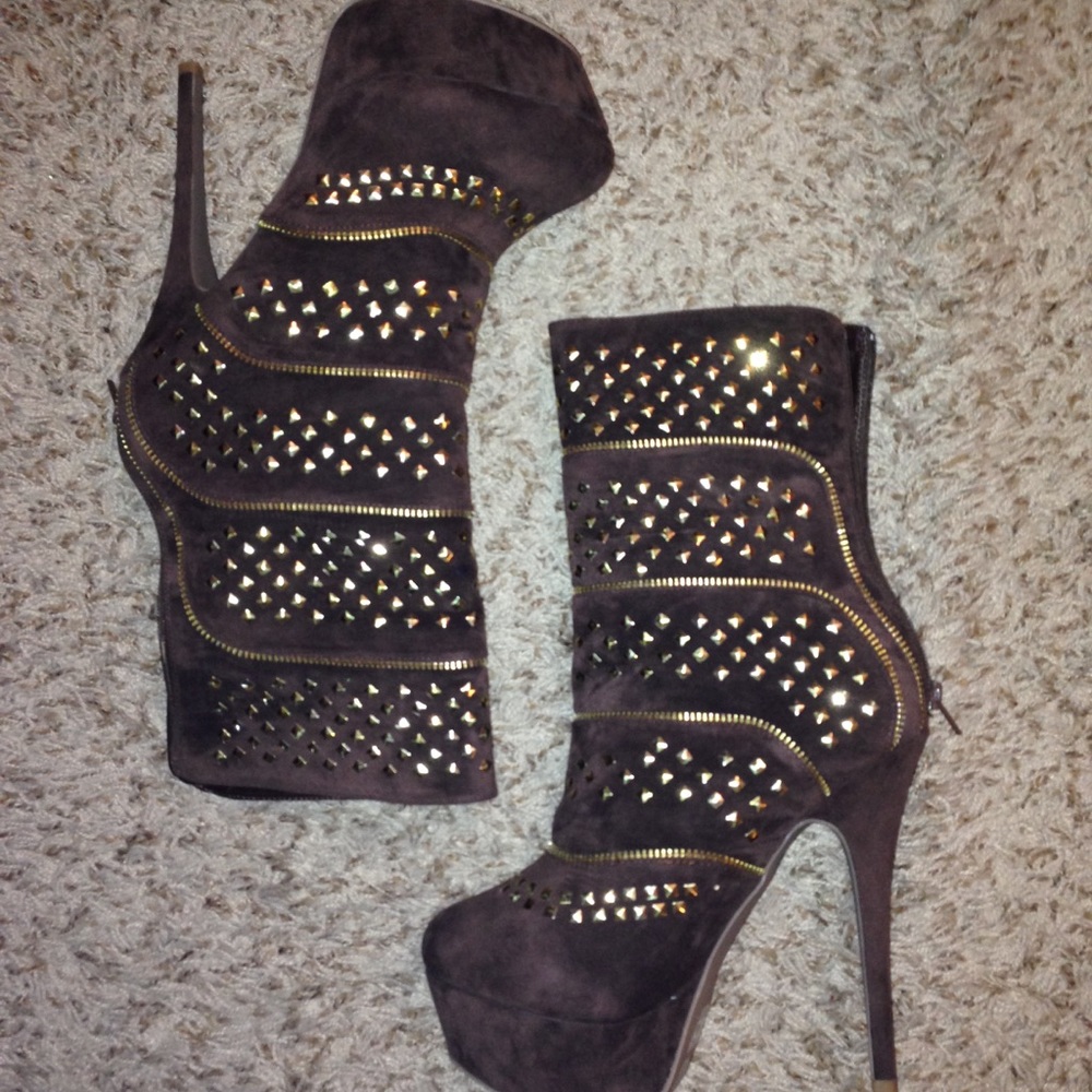 Liliana Boots