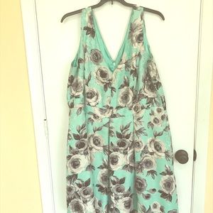 Beautiful floral mint green, Greg dress Beautiful floral mint green, Greg dress