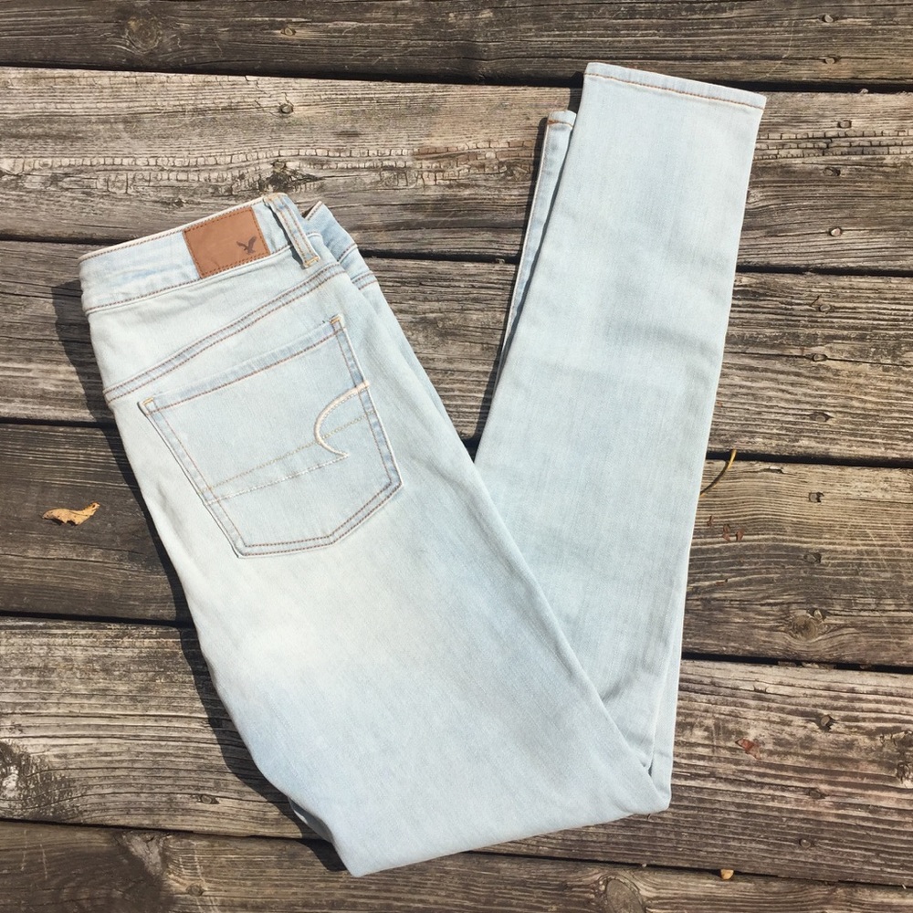 Light denim American Eagle jeggings!