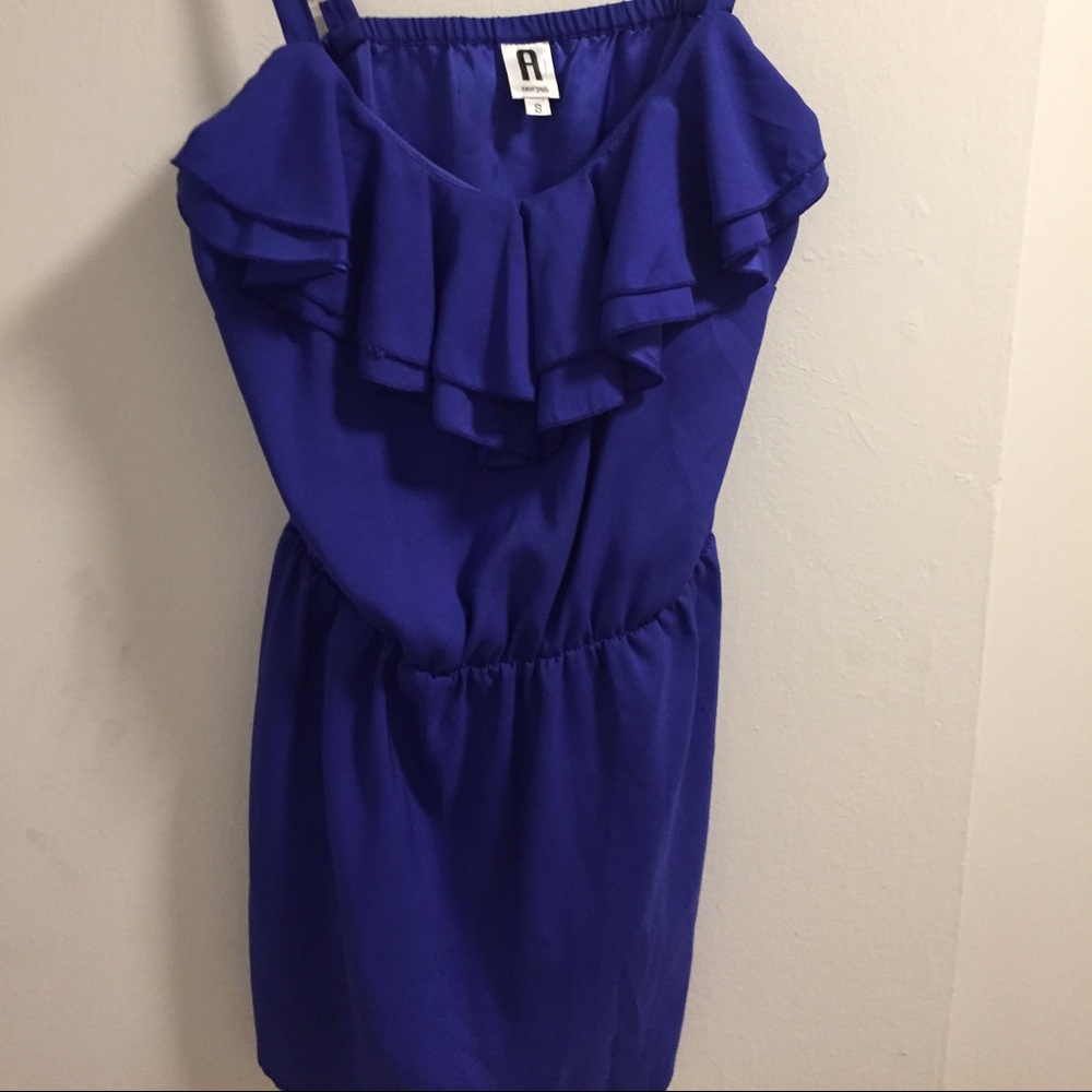 A New York silk top. Size Small.