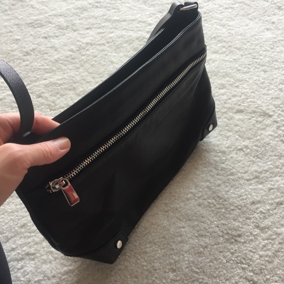 Basic black bag - Picture 5 of 6