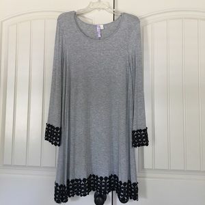 Alya by Francesca's Collection Swing Dress