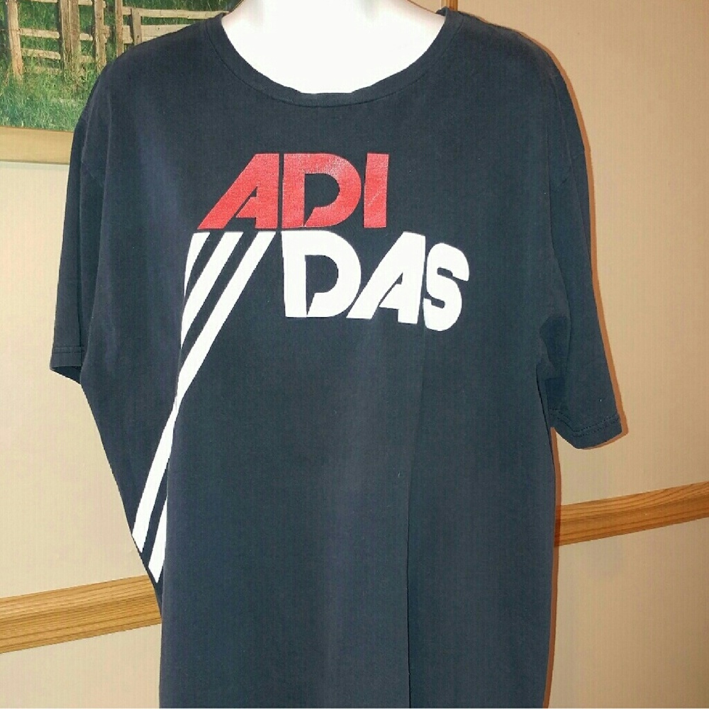 Mens XL Adidas T-shirt like new!