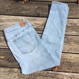 Light denim American Eagle jeggings!