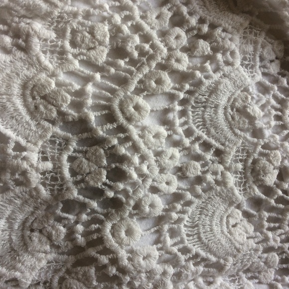 White Halter Crop Top - Picture 2 of 3