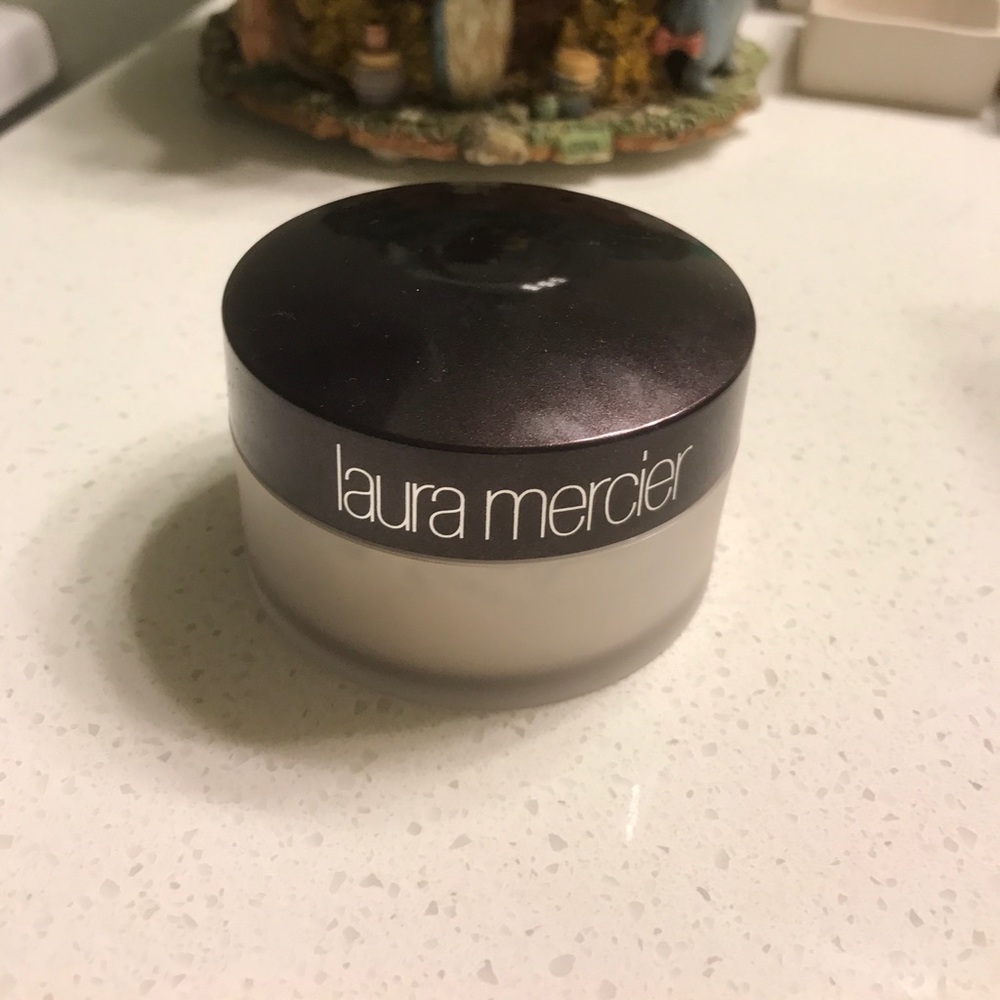 Laura Mercier Finishing/loose powder (Translucent)