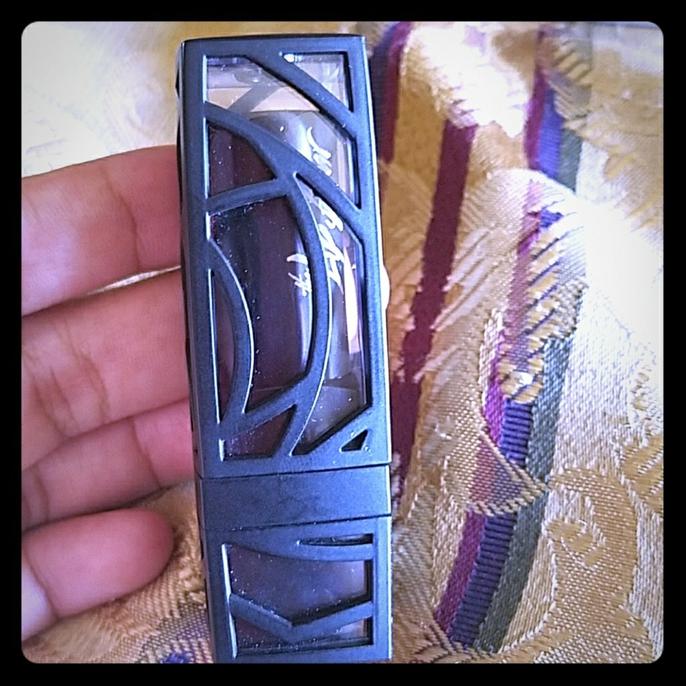 Lip bar lipstick