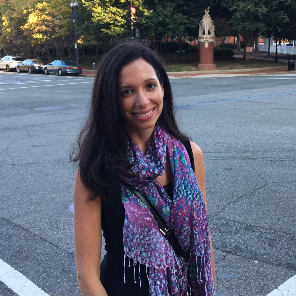 Meet your Posher, Nicole