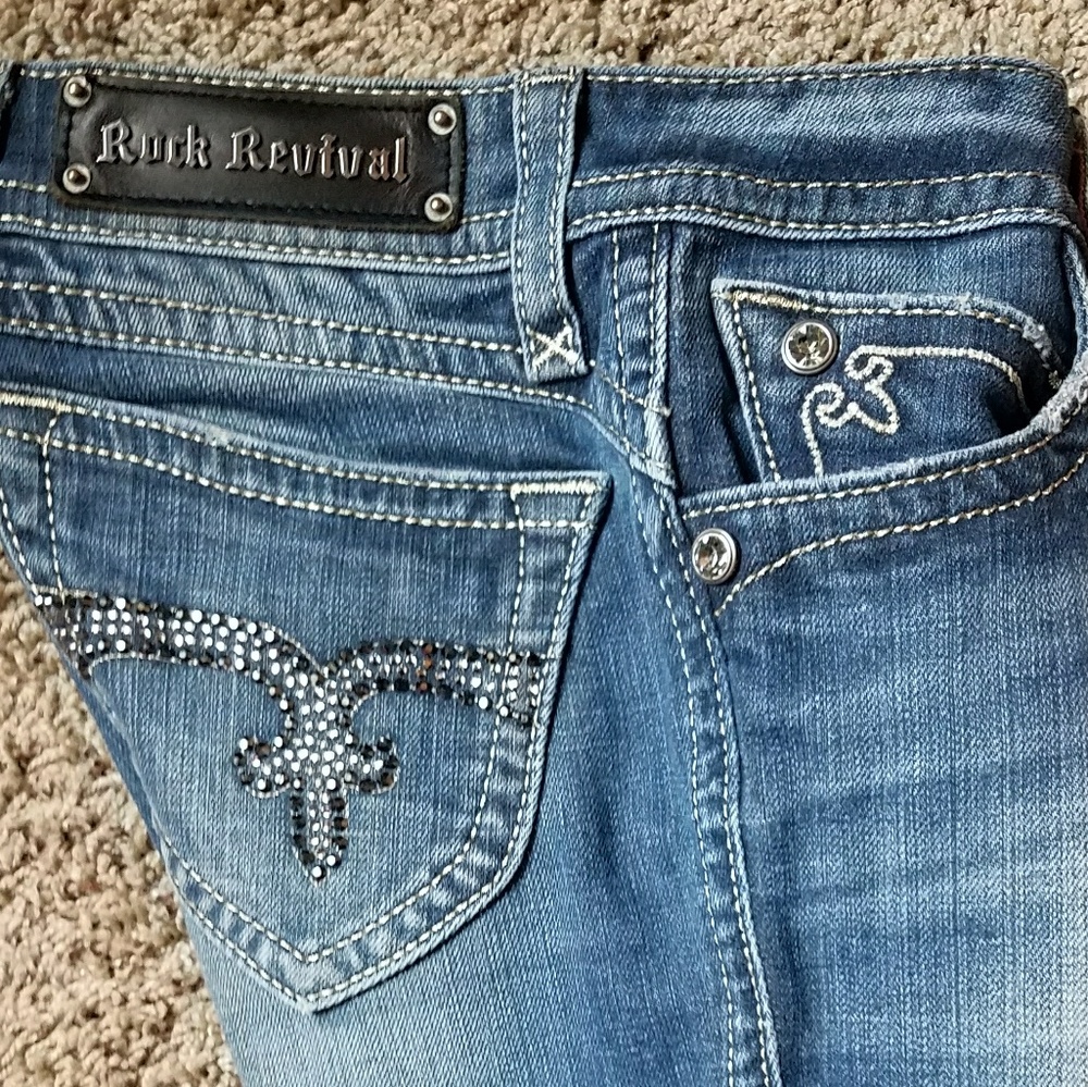 Rock Revival straight leg jeans