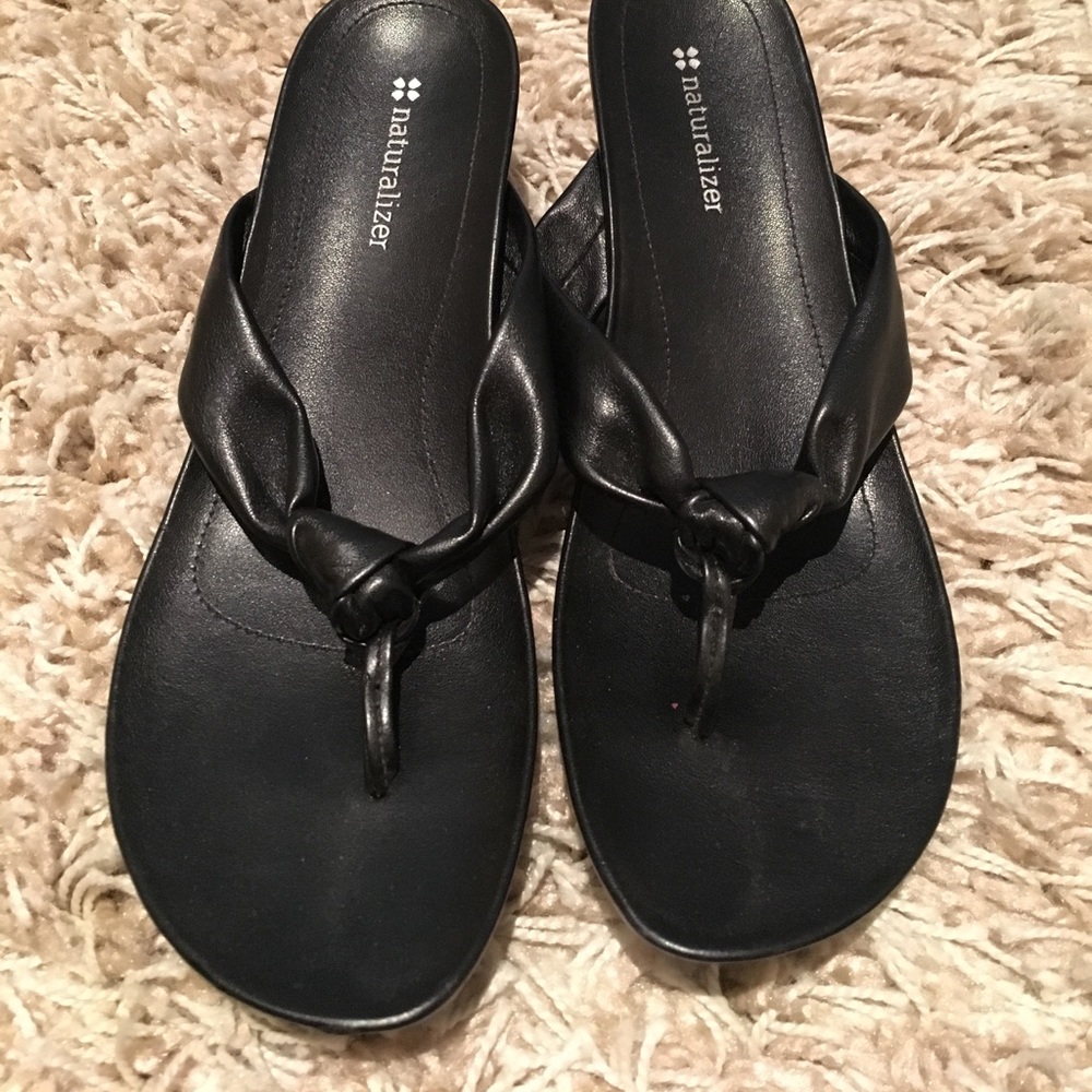 Naturalizer sandals - size 8