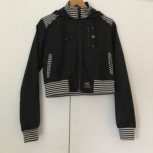 Super cute cropped Dubwise Rasta jacket