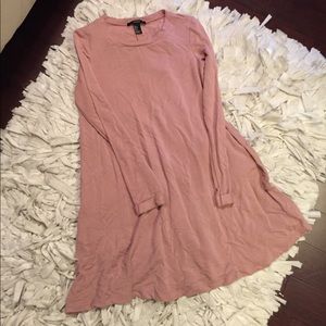 Pale pink long sleeved flowy dress Pale pink long sleeved flowy dress
