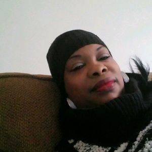 Meet your Posher, Victoria