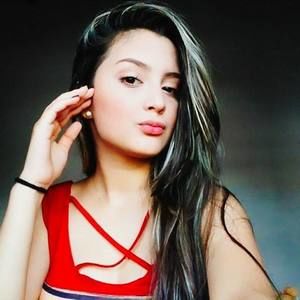 Meet your Posher, Thalia