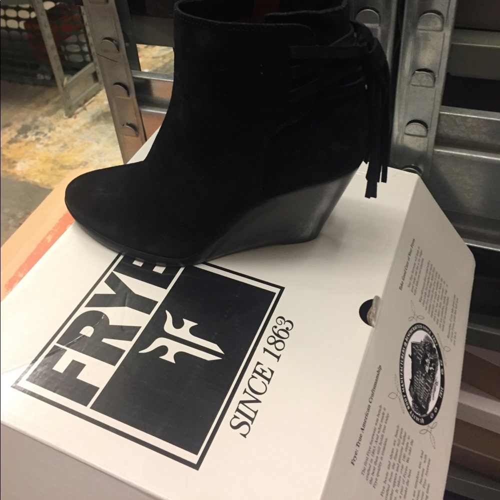 Frye tassel black wedged bootie 8.5