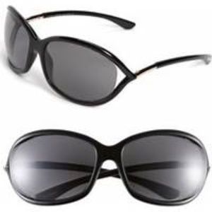 CELEBRITY FAV: Tom Ford sunglasses