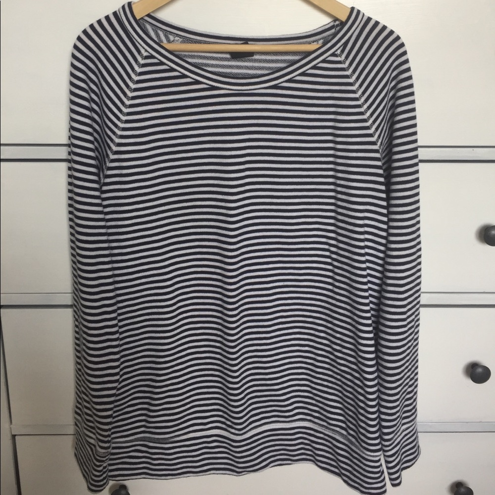 GAP navy and white stripe maternity sweatshirt