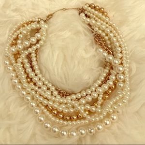 Like new Bauble Bar statement necklace