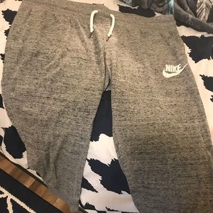 Nike Vintage Capris