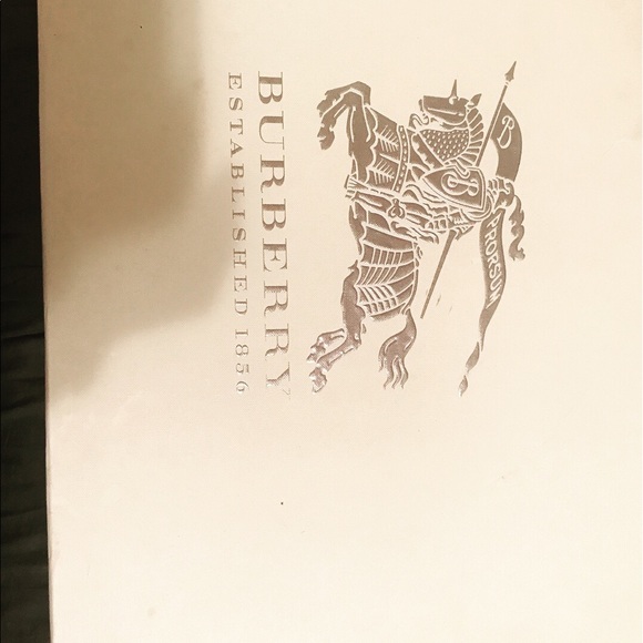 Burberry rainBoots size 6 - Picture 4 of 4