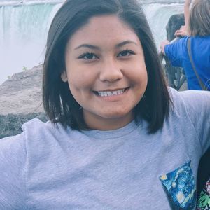 Meet your Posher, Kayla