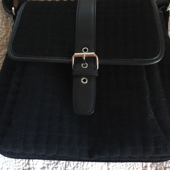 Classic Talbots black quilted small shoulder bag - Picture 2 of 8