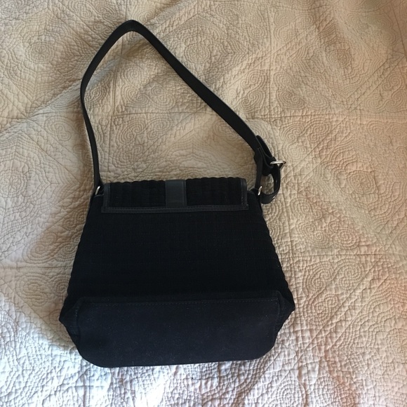 Classic Talbots black quilted small shoulder bag - Picture 3 of 8