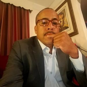 Meet your Posher, Raymond