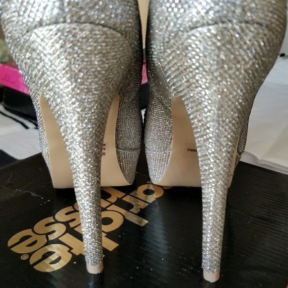 Gold sparkle platform sky high heels - Picture 5 of 8