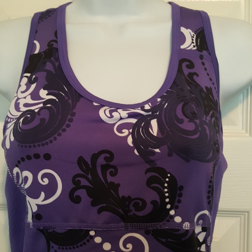 WORK OUT TOP - Picture 2 of 5