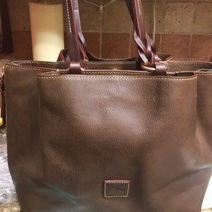 🌸REDUCED 🌸Florentine large zip Barlow