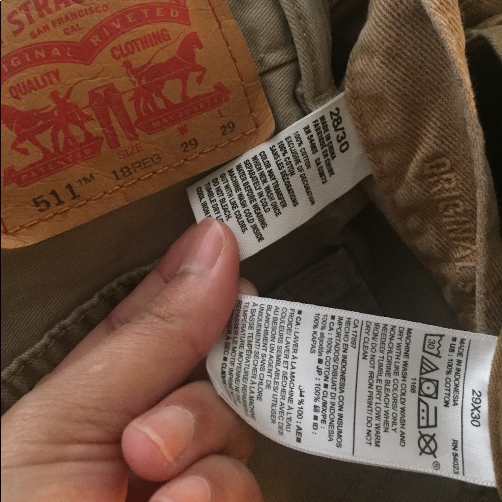 Levi's American Eagle Old Navy bundle of 3 pants