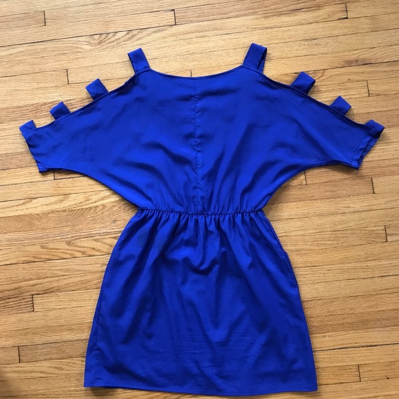 Blue skater dress (with pockets!) - Picture 3 of 5