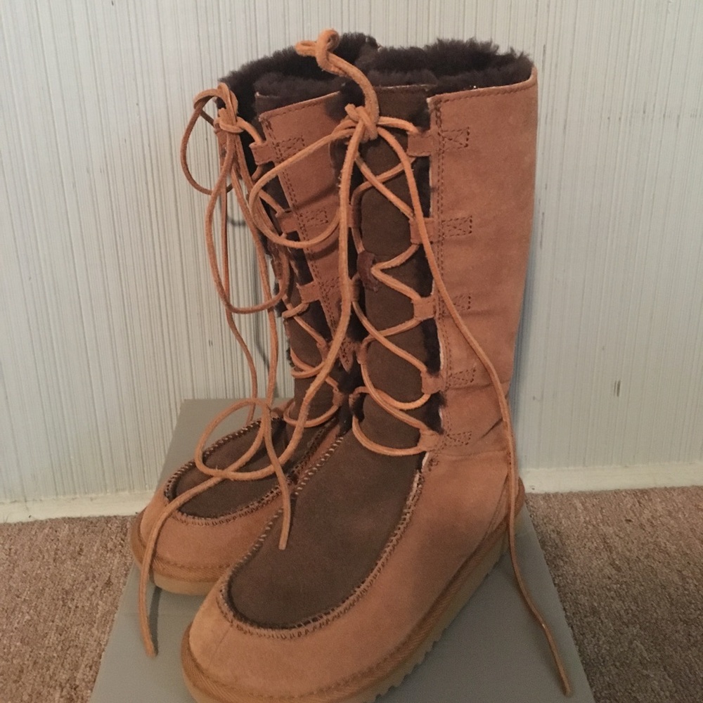 UGG Australia Tall Lace Up Boots Size 3 Kids