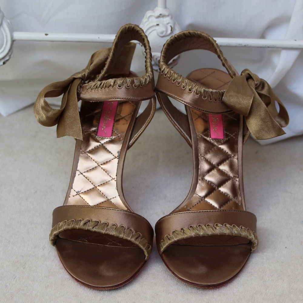 Betsy Johnson Bow Tie Sandals
