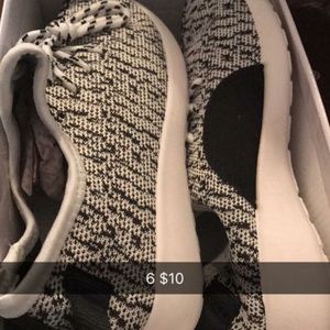 New in box tennis shoes