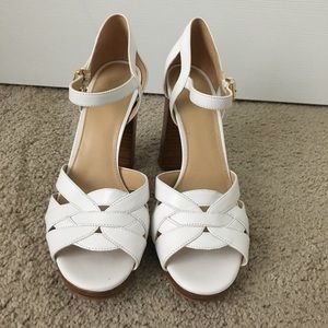 SOLD.Michael Kors White Annaliese Leather Platform