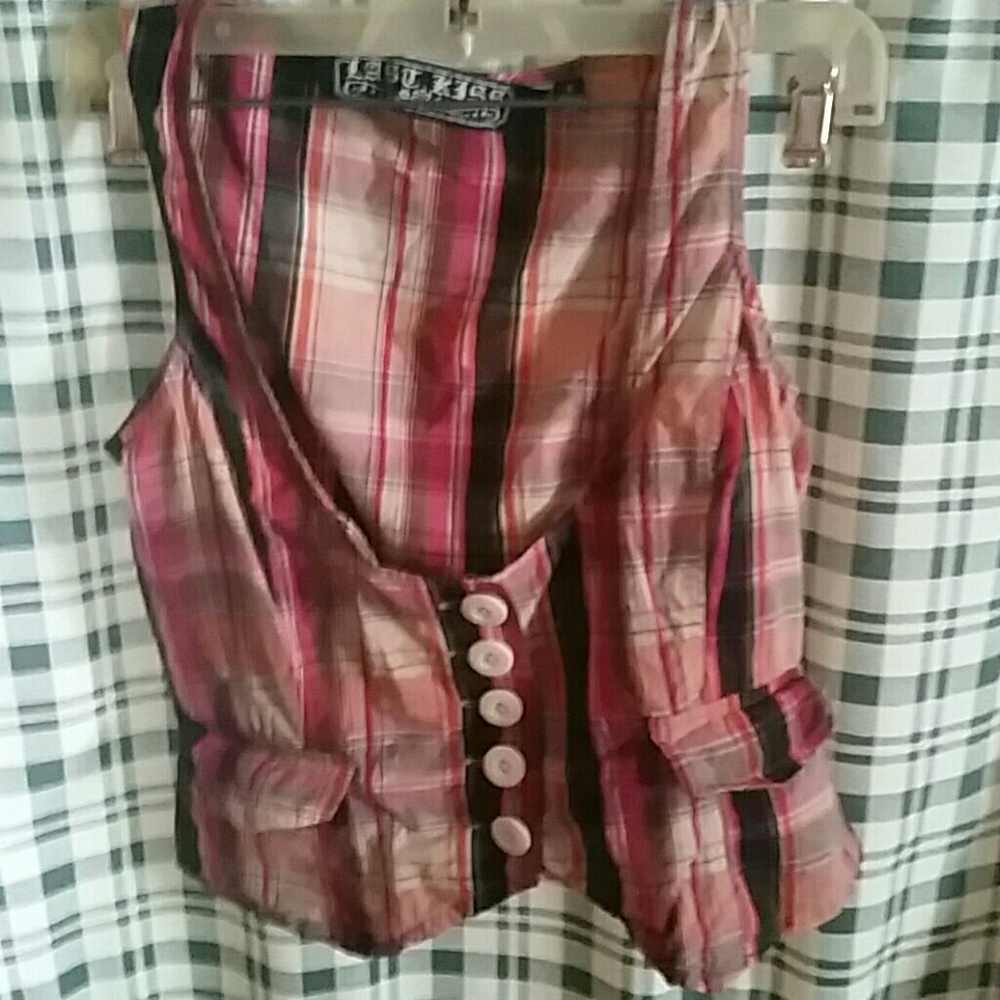Size m last kiss button up blouse