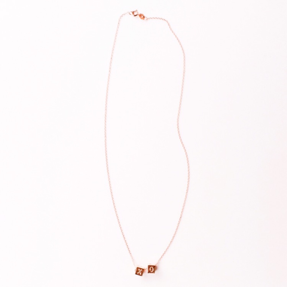 Le Bloc XO Necklace - Picture 6 of 8