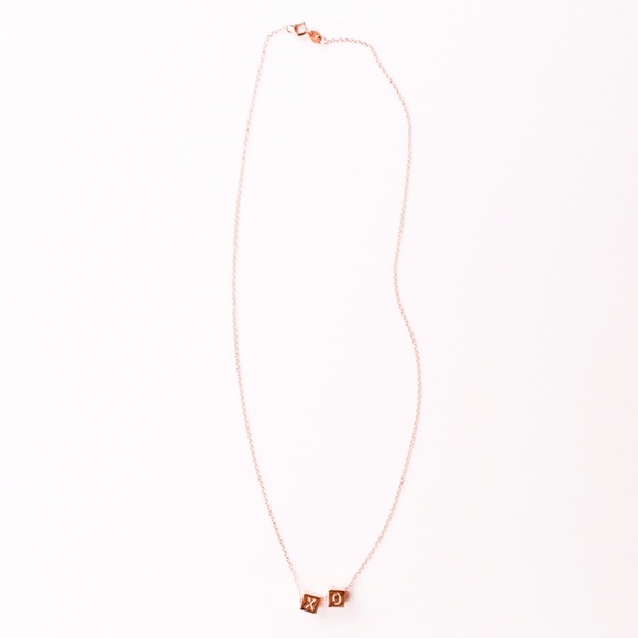 Le Bloc XO Necklace - Picture 6 of 8