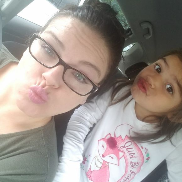 Meet your Posher, Michelle - Picture 1 of 1