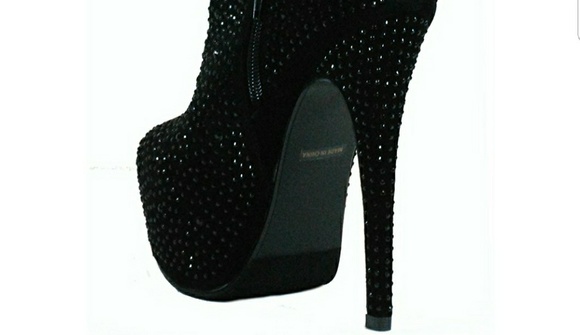 JEWEL BLACK PLATFORM BOOTIES like New - Picture 3 of 8