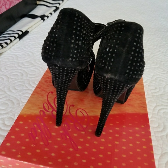 JEWEL BLACK PLATFORM BOOTIES like New - Picture 6 of 8