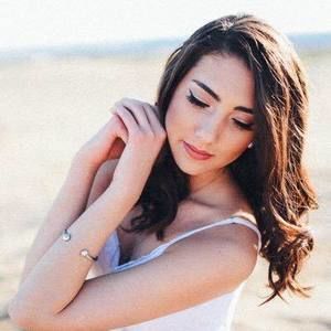 Meet your Posher, Sierra