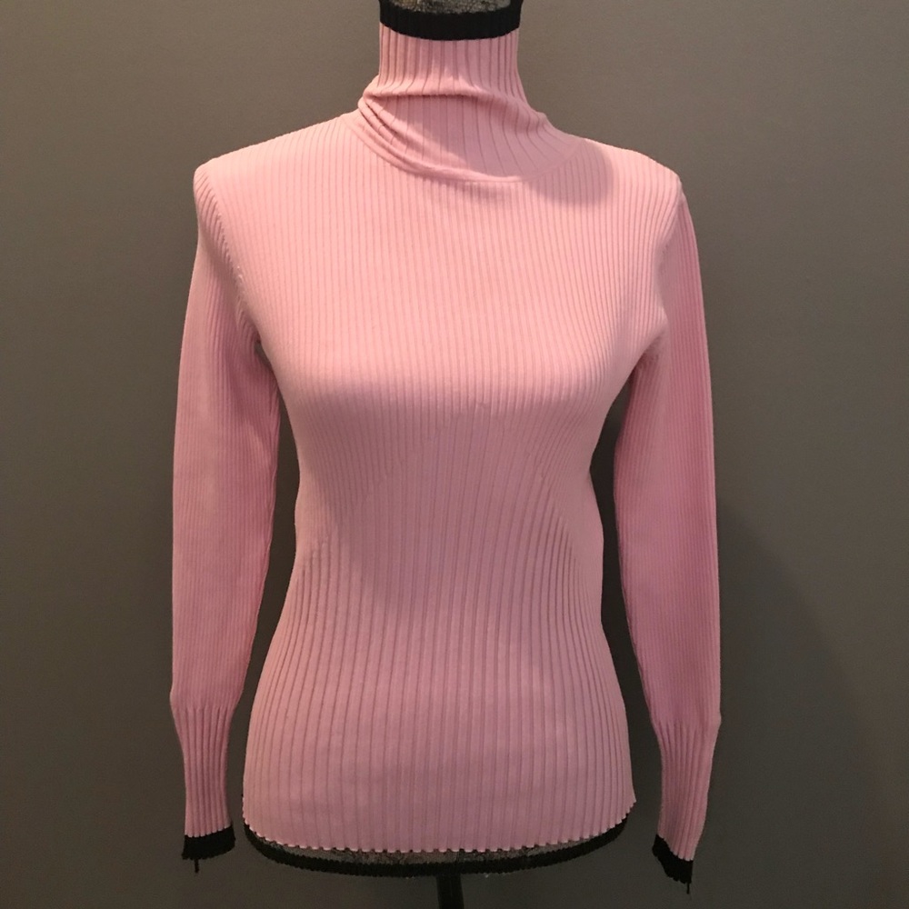 Pink Ribbed Cache Top